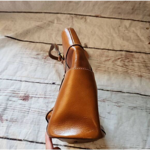 Patricia Nash Bolsena Tote - Picture 5 of 9